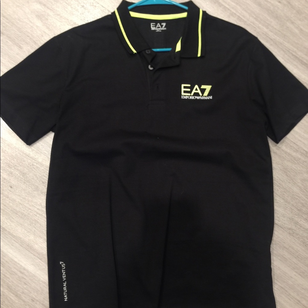 NWOT Emporio Armani men polo sz L